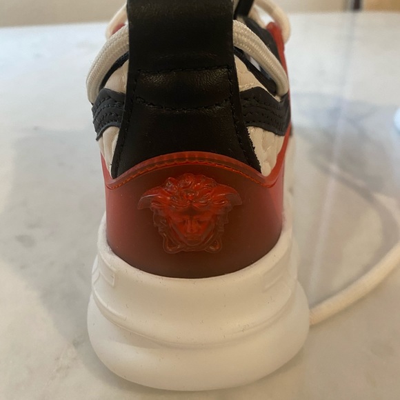 Versace Kids Chain reaction size 30 girls/boys